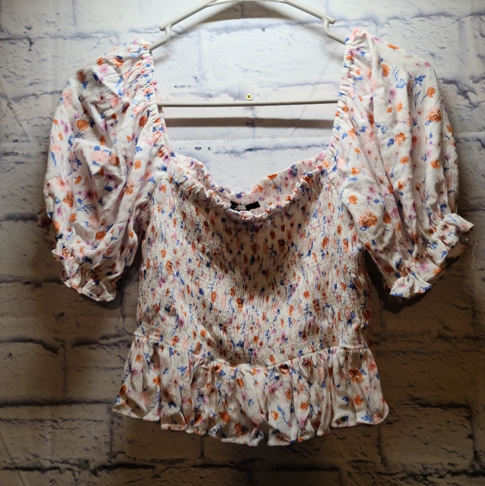 Cute floral top